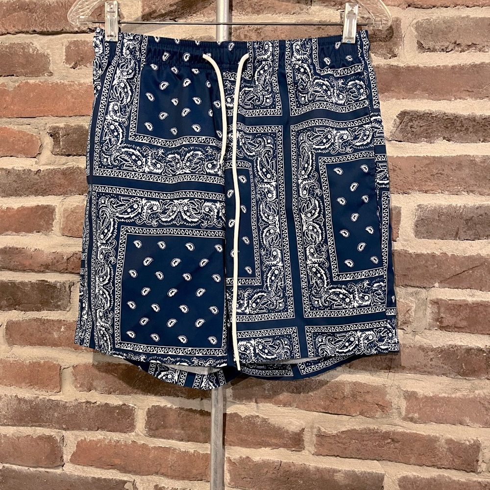 2/$15 Shein Blue Paisley Shorts Size Small